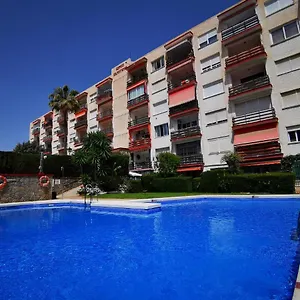 https://torremolinos-beach-2-bedrooms-with-terrace-and-pool.hotelsinnerja.org